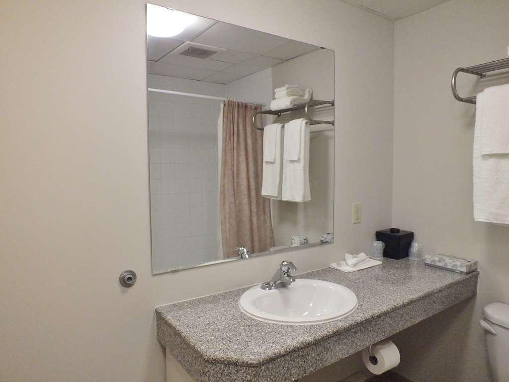 Rodeway Inn Sudbury Habitación foto